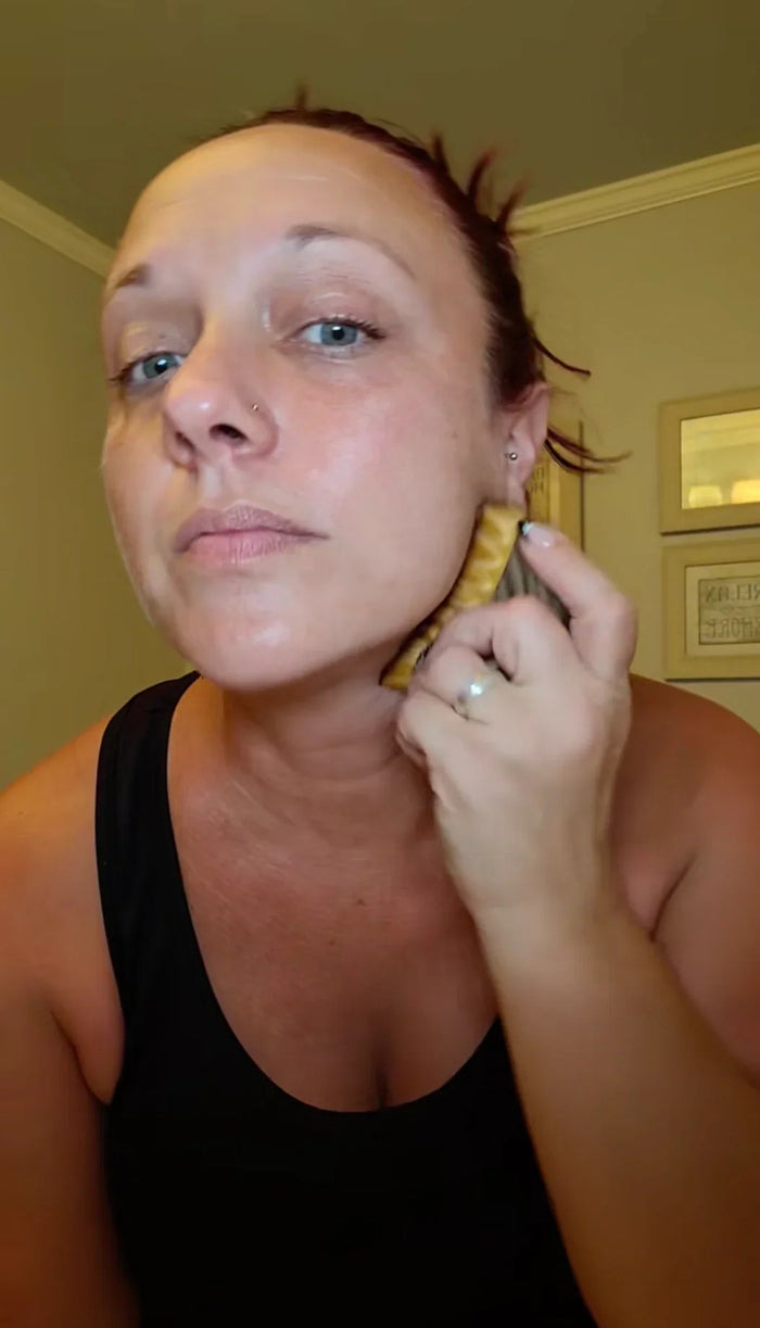 Face brush demonstration